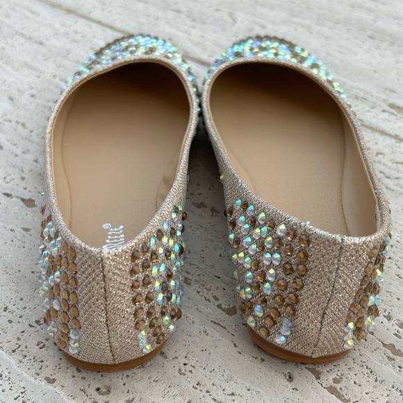 ✨NEW✨Champagne Gold Embellished Ballet Flats - Picture 8 of 11